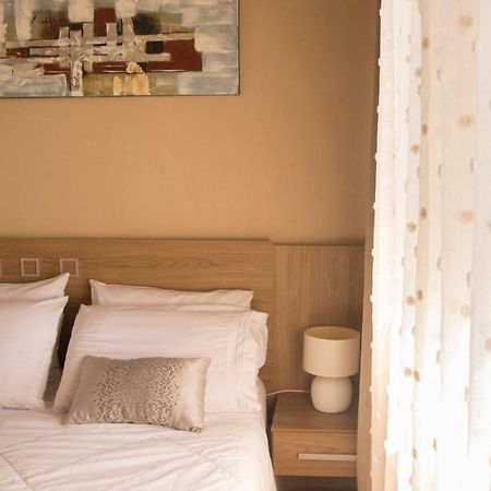 La Riviera Aparthotel Fernando de la Mora Kültér fotó