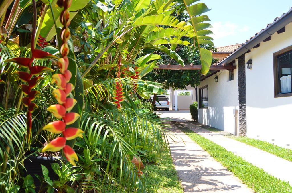 La Riviera Aparthotel Fernando de la Mora Kültér fotó