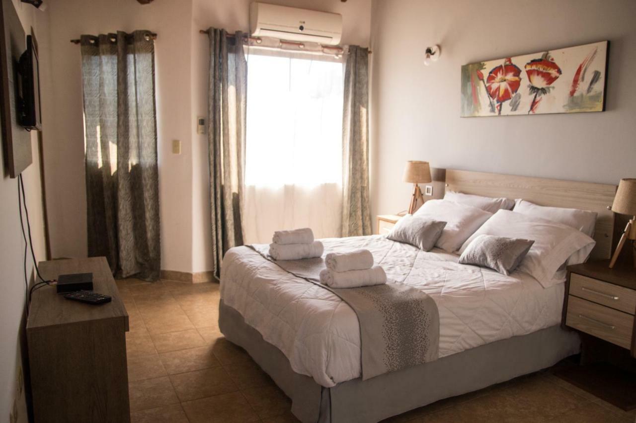 La Riviera Aparthotel Fernando de la Mora Kültér fotó