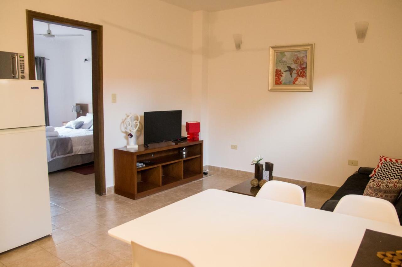 La Riviera Aparthotel Fernando de la Mora Kültér fotó